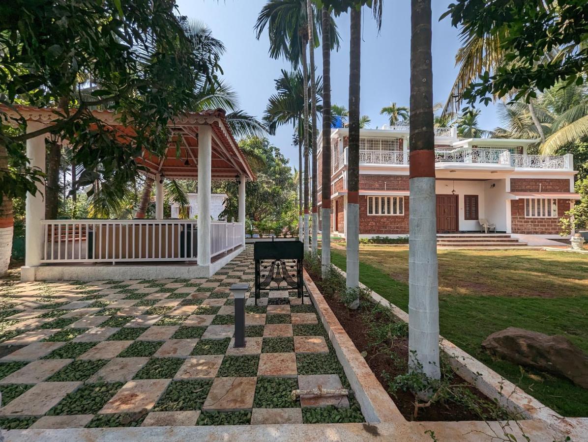 Sundeck Villa Alibag Exterior photo